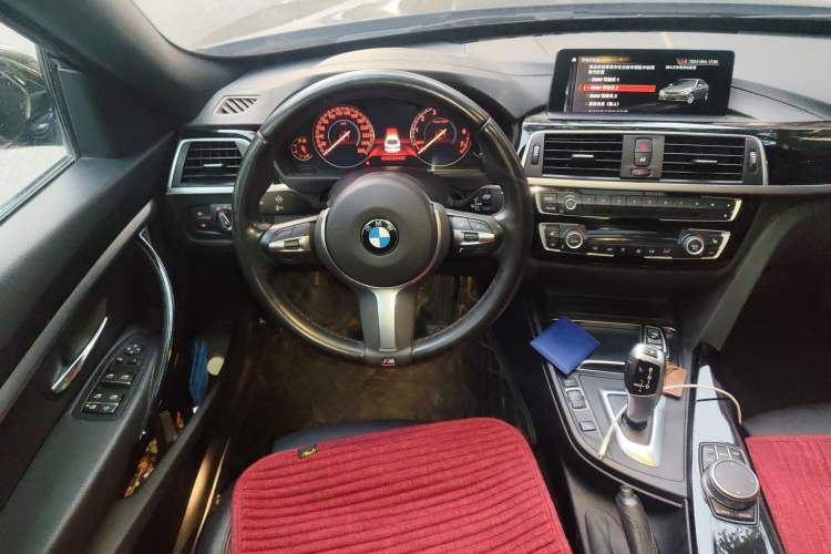 Used BMW 3 Series GT 2019 320i M Sport Package Steering Wheel