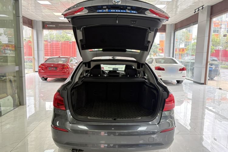Used BMW 3 Series GT 2019 320i Sport Edition Trunk