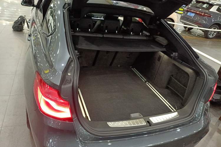 Used BMW 3 Series GT 2019 320i M Sport Night Edition Trunk