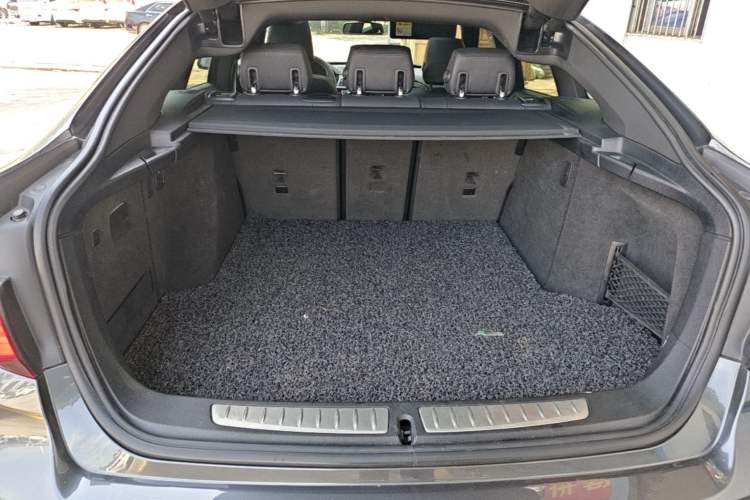 Used BMW 3 Series GT 2019 320i M Sport Trunk