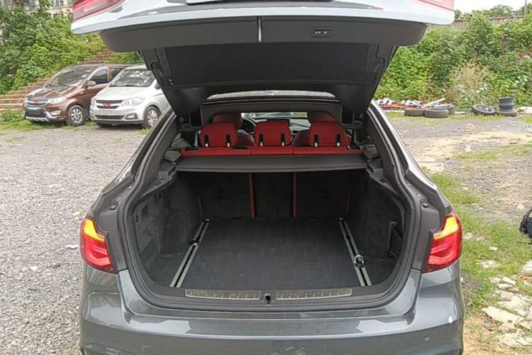 Used BMW 3 Series GT 2019 320i M Sport Trunk