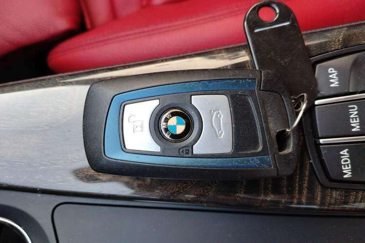 Used BMW 3 Series GT 2019 330i xDrive M Sport Night Edition Vehicle Key