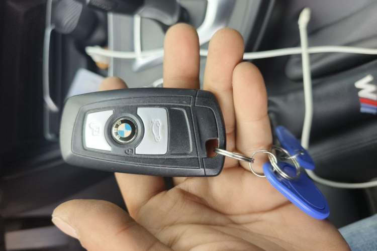 Used BMW 3 Series GT 2019 320i Sport Edition Vehicle Key