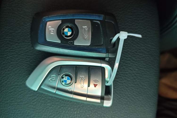 Used BMW 3 Series GT 2019 320i M Sport Package Vehicle Key