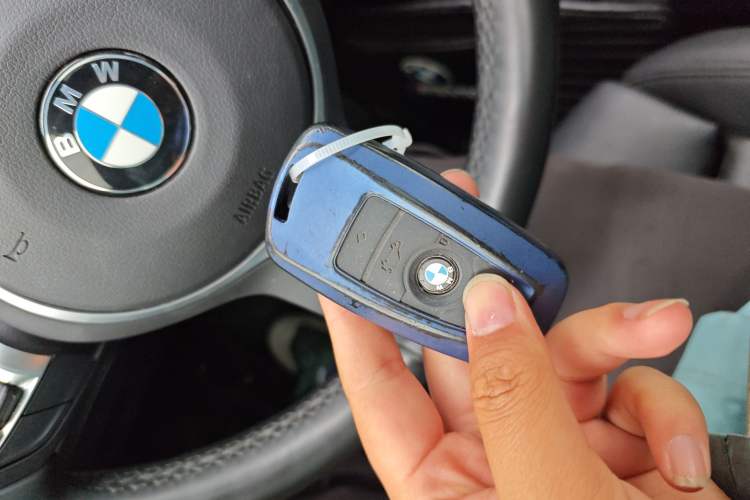 Used BMW 3 Series GT 2019 320i M Sport Package Vehicle Key