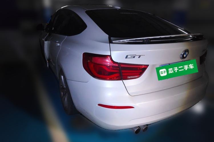 Used BMW 3 Series GT 2019 320i Sport Edition Rear Left 45 Deg
