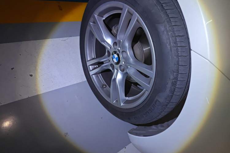 Used BMW 3 Series GT 2019 320i M Sport Package Right Front Wheel Hub