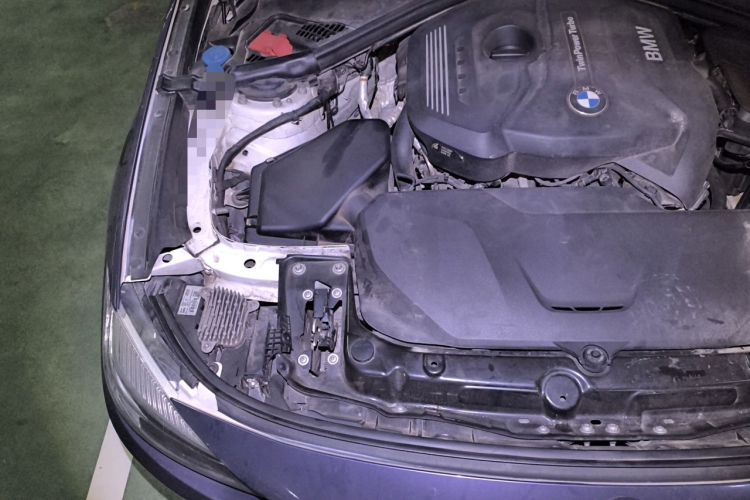 Used BMW 3 Series GT 2019 320i Sport Edition Engine Bay Right