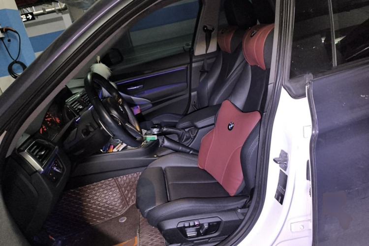 Used BMW 3 Series GT 2019 320i Sport Edition Left Front Seat