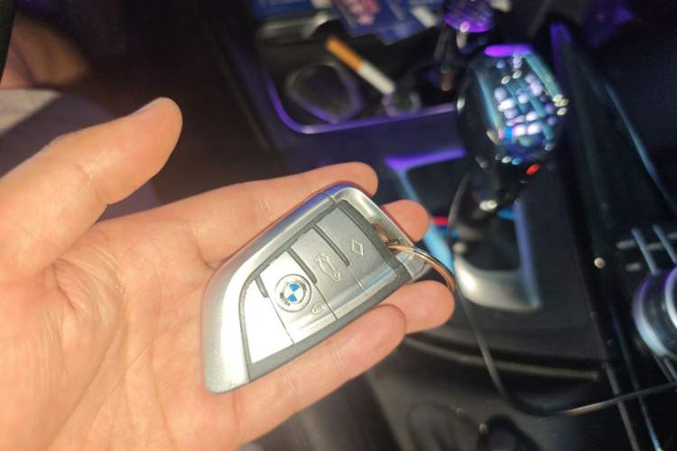 Used BMW 3 Series GT 2019 320i Sport Edition Vehicle Key