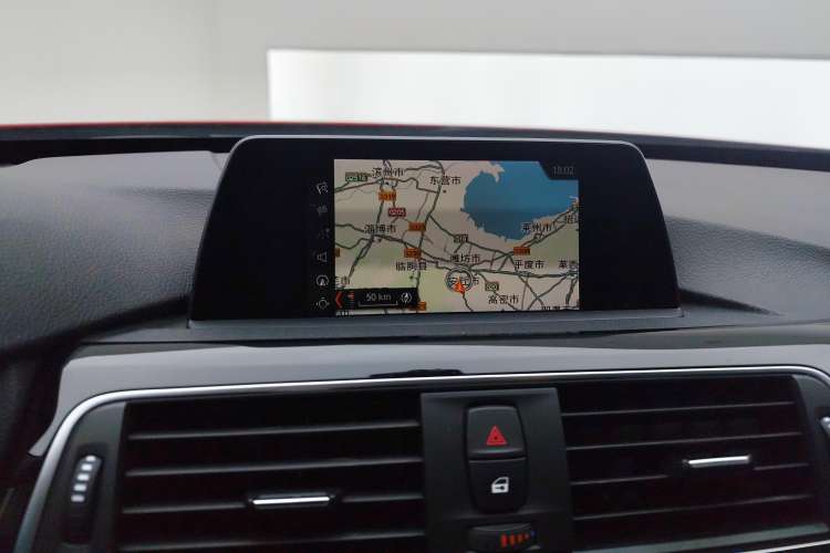 Used BMW 3 Series GT 2019 320i Sport Edition Audio And AC Panel