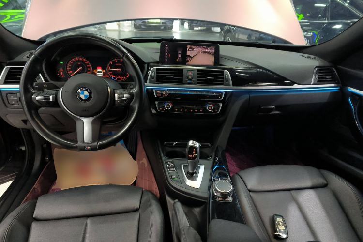 Used BMW 3 Series GT 2019 320i M Sport Package Center Console