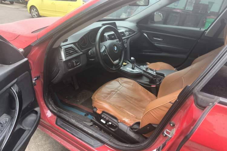 Used BMW 3 Series GT 2019 320i Sport Edition Driver Seat
