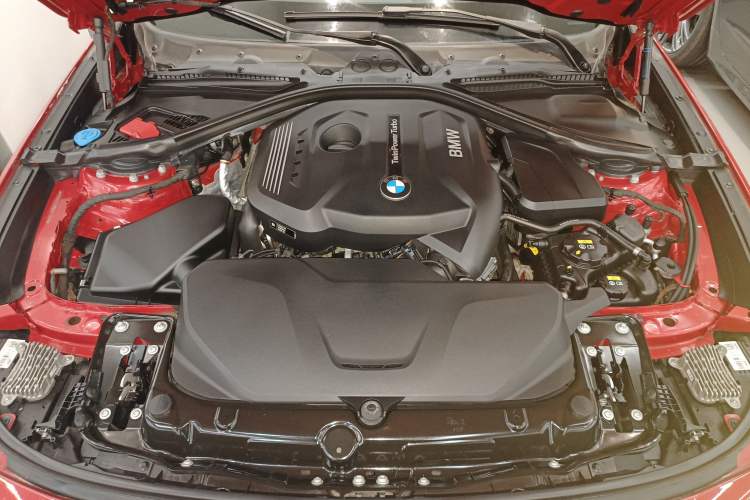 Used BMW 3 Series GT 2019 320i M Sport Engine Bay