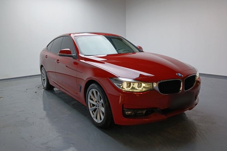 Used BMW 3 Series GT 2019 320i Sport Edition Exterior 2