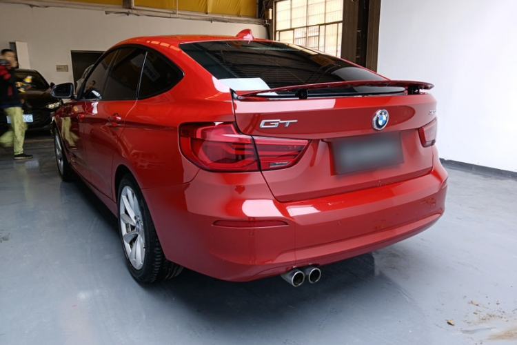 Used BMW 3 Series GT 2019 320i Sport Edition Exterior 3