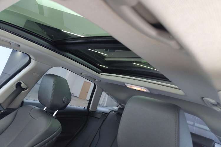 Used BMW 3 Series GT 2019 320i Sport Edition Headliner