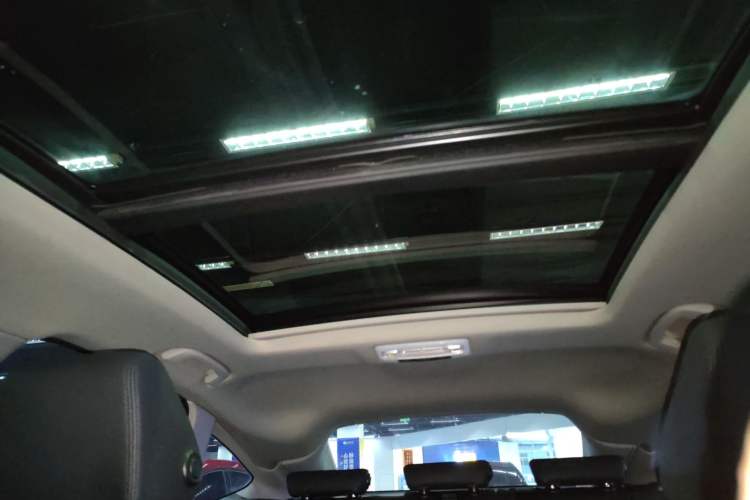 Used BMW 3 Series GT 2019 320i Sport Edition Headliner