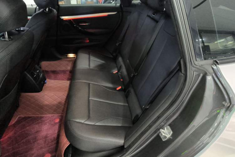 Used BMW 3 Series GT 2019 320i M Sport Package Left Rear Seat