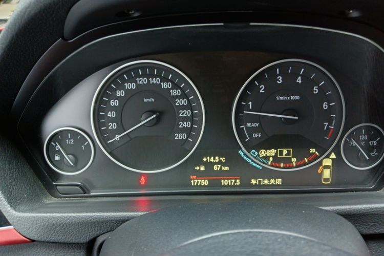 Used BMW 3 Series GT 2019 320i Sport Edition Odometer Close Up