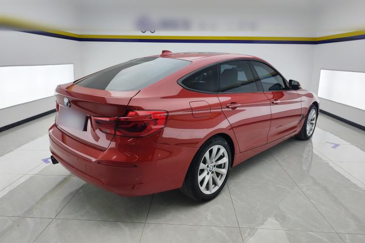 Used BMW 3 Series GT 2019 320i Sport Edition Rear Right 45 Deg