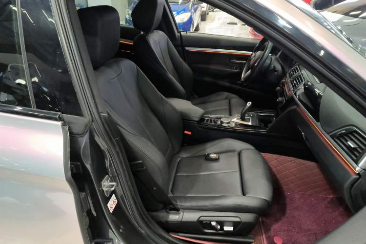Used BMW 3 Series GT 2019 320i M Sport Package Right Front Seat