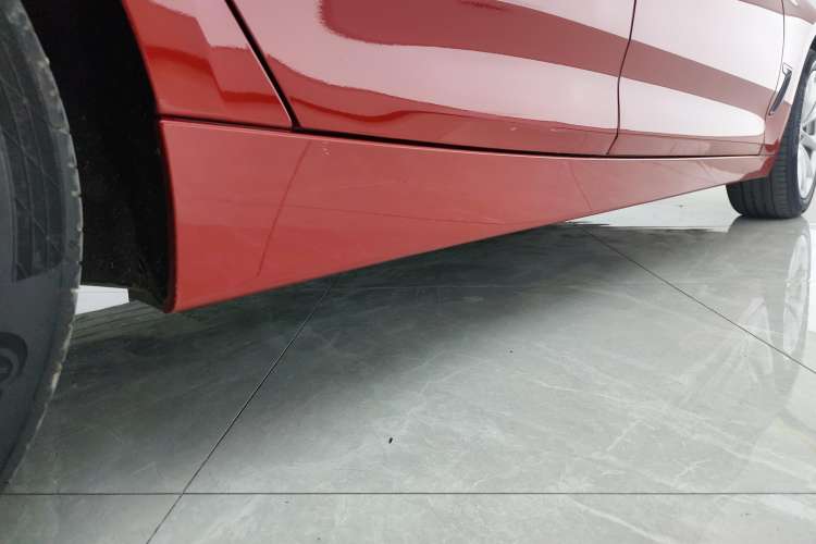 Used BMW 3 Series GT 2019 320i Sport Edition Right Side Sill