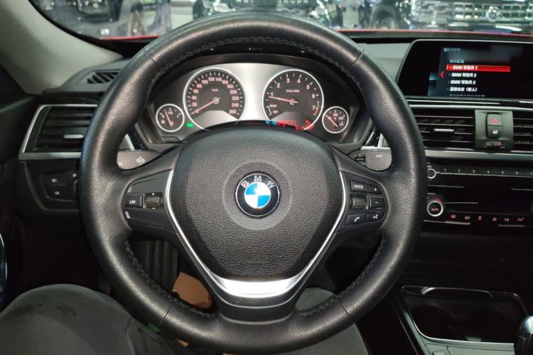 Used BMW 3 Series GT 2019 320i Sport Edition Steering Wheel