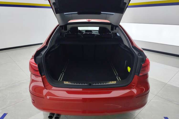 Used BMW 3 Series GT 2019 320i Sport Edition Trunk