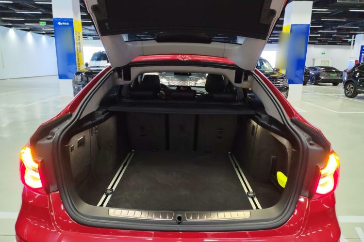 Used BMW 3 Series GT 2019 320i Sport Edition Trunk