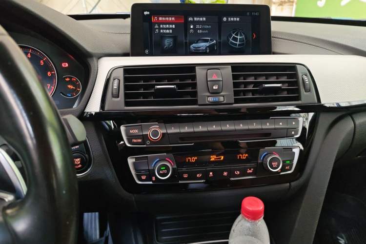 Used BMW 3 Series GT 2019 320i M Sport Audio And AC Panel