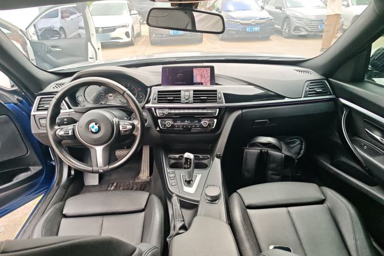 Used BMW 3 Series GT 2019 320i M Sport Package Center Console