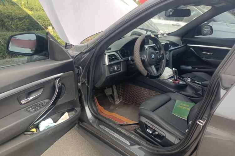 Used BMW 3 Series GT 2019 320i M Sport Package Driver Seat