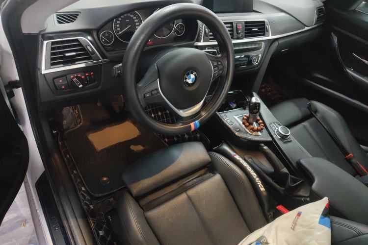 Used BMW 3 Series GT 2019 320i Sport Edition Driver Seat