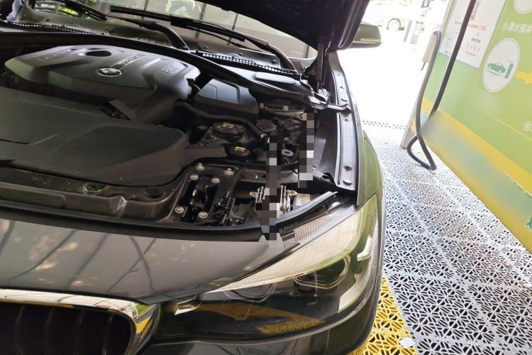 Used BMW 3 Series GT 2019 320i M Sport Engine Bay Left