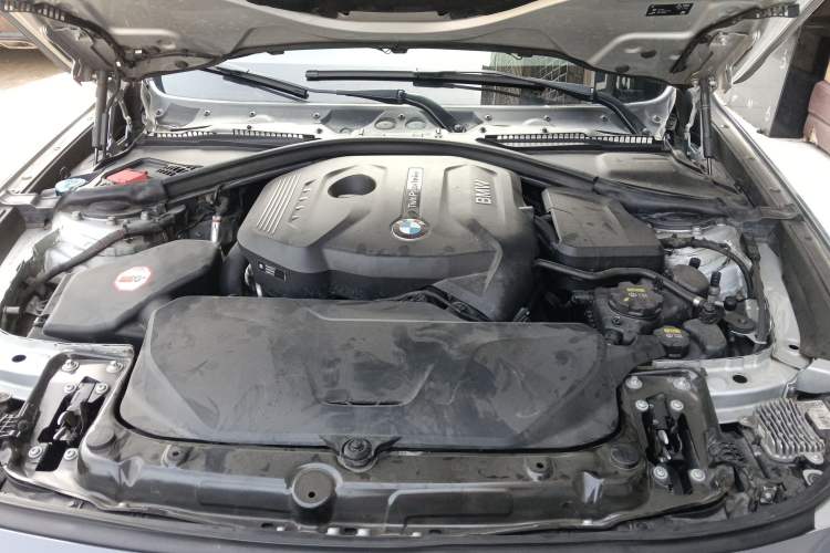 Used BMW 3 Series GT 2019 320i M Sport Engine Bay