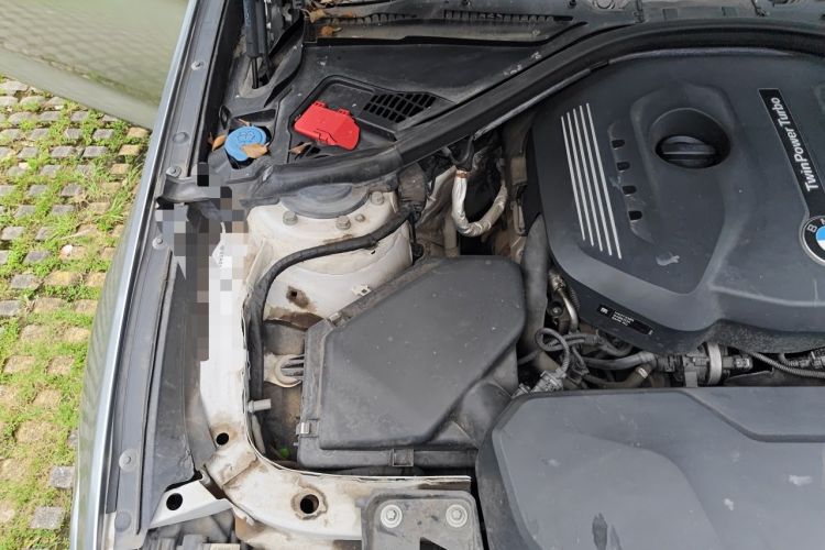 Used BMW 3 Series GT 2019 320i M Sport Package Engine Bay Right
