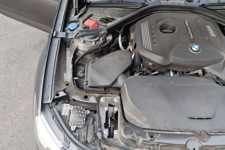 Used BMW 3 Series GT 2019 320i M Sport Package Engine Bay Right