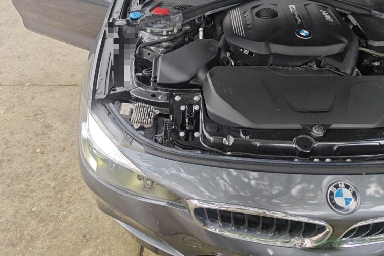 Used BMW 3 Series GT 2019 320i M Sport Package Engine Bay Right
