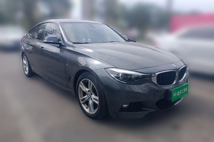 Used BMW 3 Series GT 2019 320i M Sport Package Front Right 45 Deg