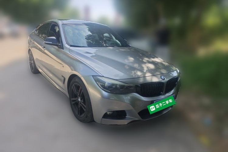 Used BMW 3 Series GT 2019 320i Sport Edition Front Right 45 Deg
