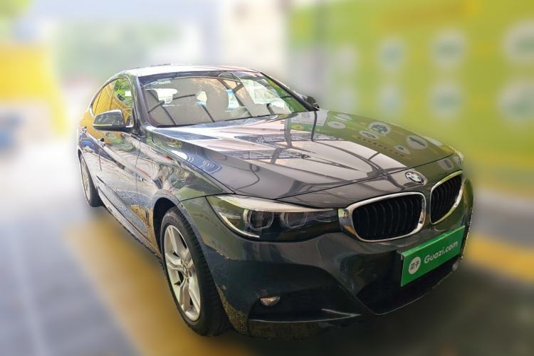 Used BMW 3 Series GT 2019 320i M Sport Front Right 45 Deg
