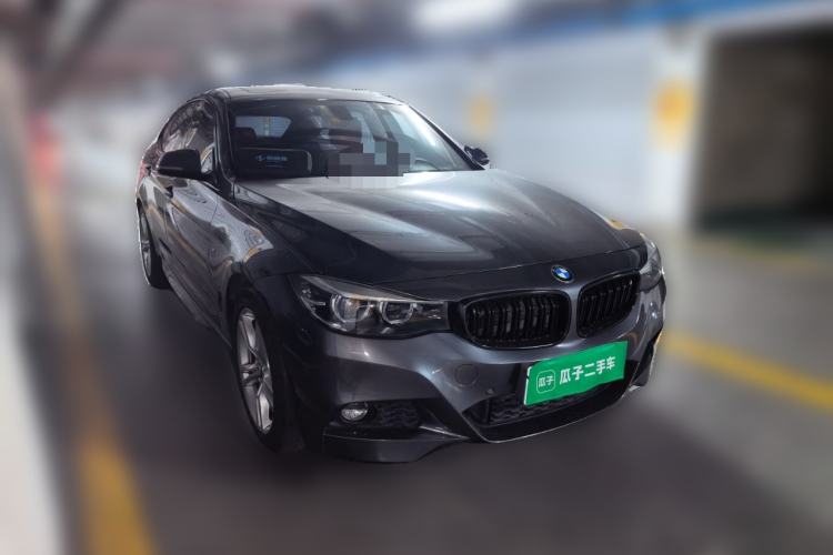 Used BMW 3 Series GT 2019 320i M Sport Front Right 45 Deg