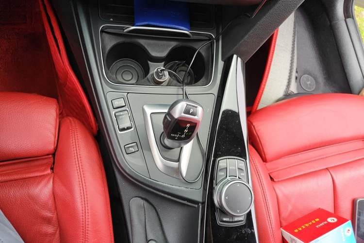 Used BMW 3 Series GT 2019 320i M Sport Package Gear Lever