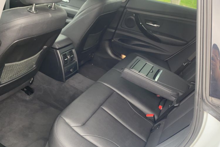 Used BMW 3 Series GT 2019 320i Sport Edition Interior 1