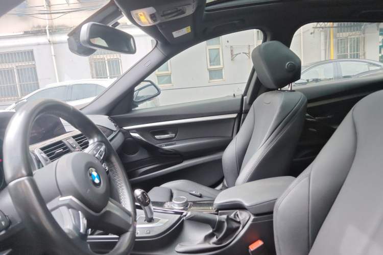 Used BMW 3 Series GT 2019 320i M Sport Package Left Front Seat