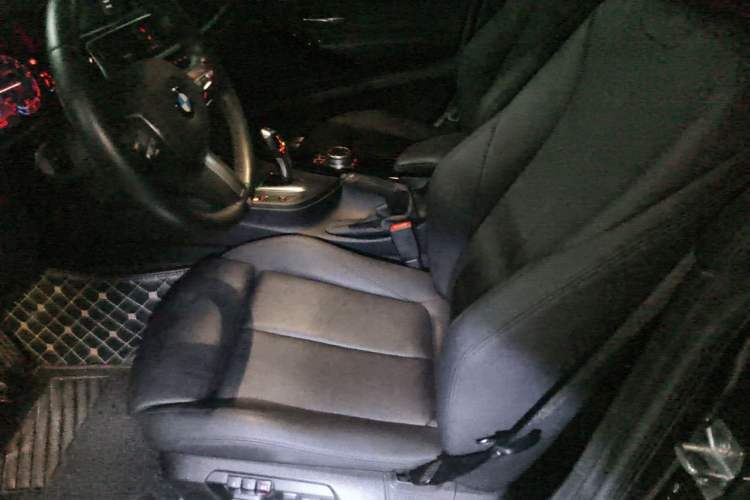 Used BMW 3 Series GT 2019 320i M Sport Package Left Front Seat