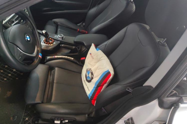 Used BMW 3 Series GT 2019 320i Sport Edition Left Front Seat