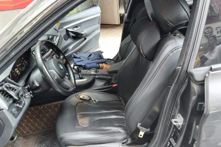 Used BMW 3 Series GT 2019 320i M Sport Package Left Front Seat