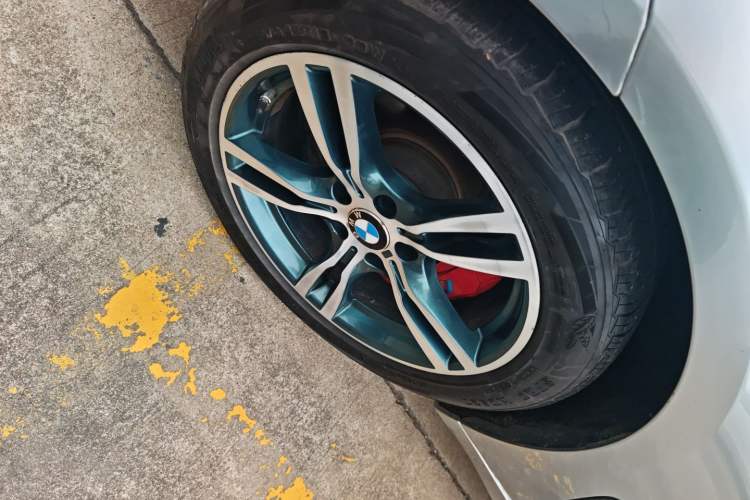 Used BMW 3 Series GT 2019 320i M Sport Package Left Front Wheel Hub